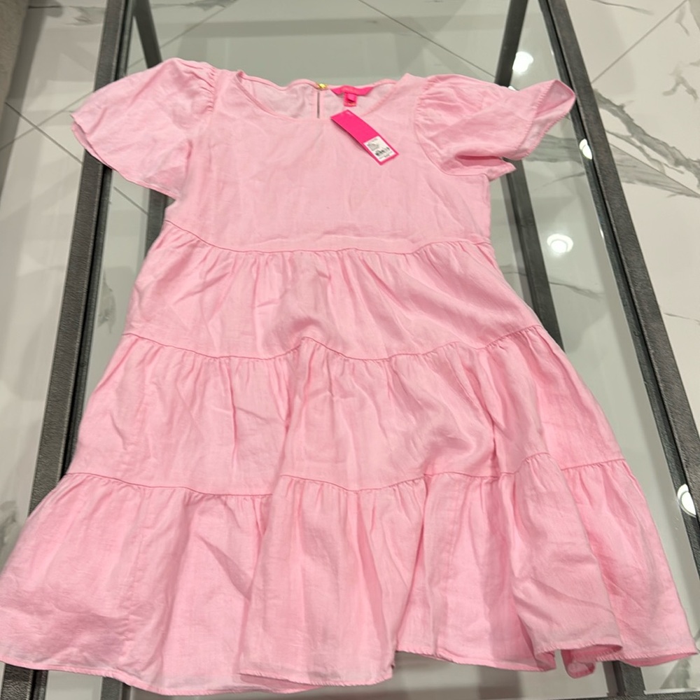 Lilly Pulitzer L dress
 Smoke/Pet free home 
NEW WITH TAGS
